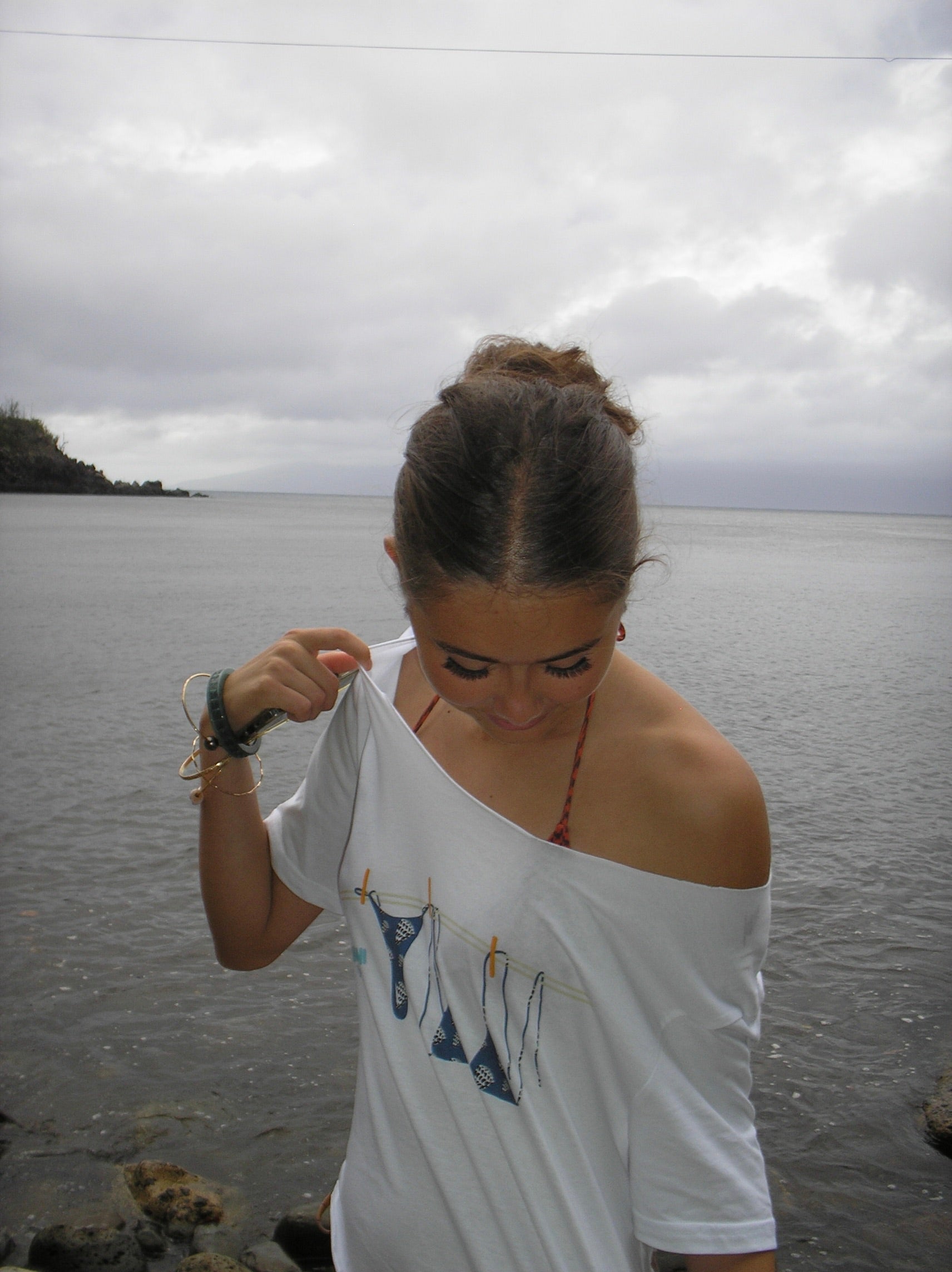 Hebrew Cone Shell Bikini T-Shirt - Unisex